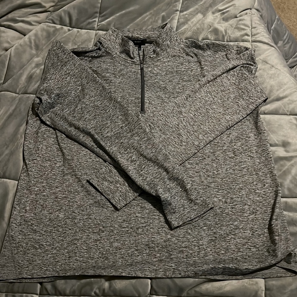 Long sleeve, 1/4 zip pullover